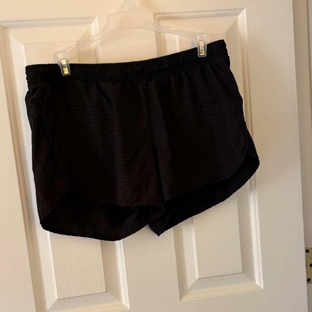 Old navy black athletic shorts size medium